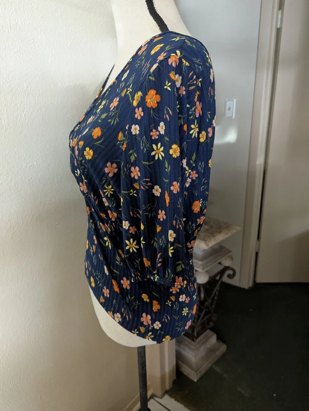 Espresso Women’s Navy Floral Wrap-Style Top